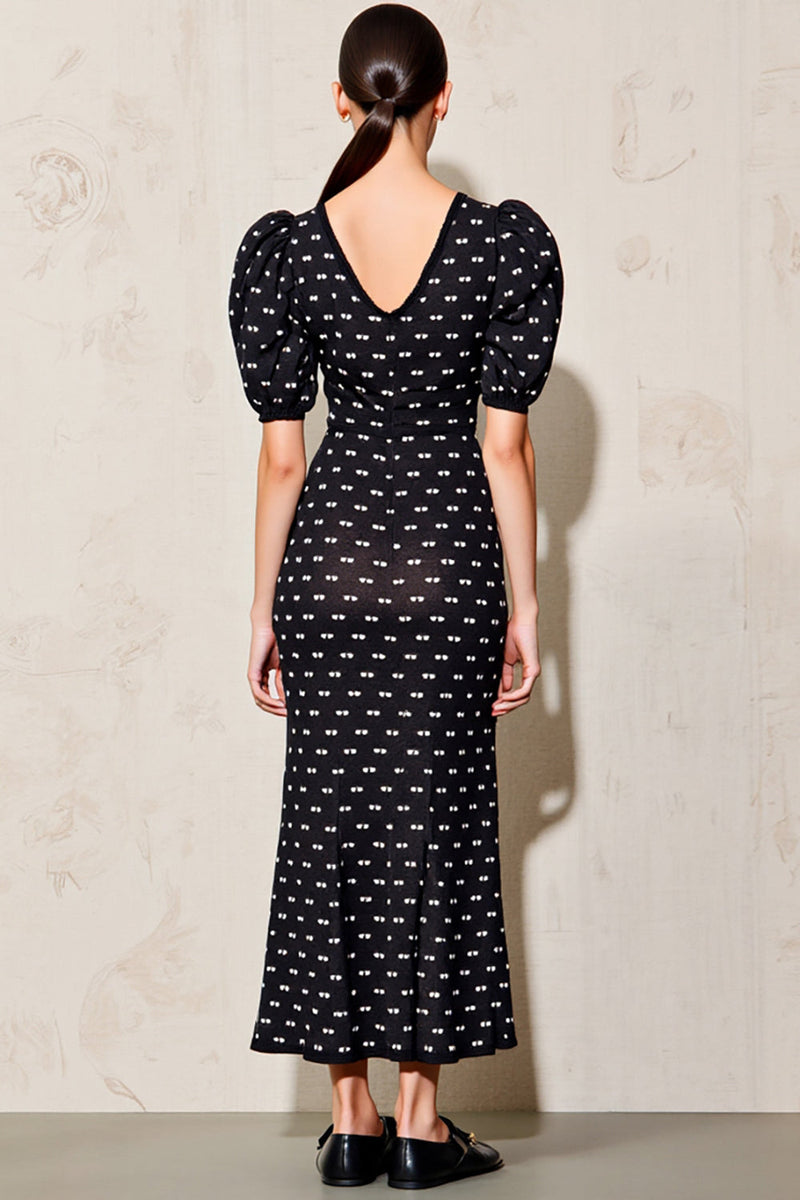 Laden Sie das Bild in den Galerie-Viewer, Schwarzes Polka Dot Langes Hochzeitsgastkleid mit Puffärmeln und Gürtel