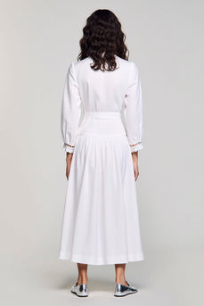 Gekerbtes Revers A-Linie Langes Weißes Hochzeitsgastkleid mit Schärpe