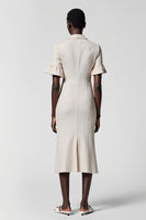 Laden Sie das Bild in den Galerie-Viewer, Graues Midi Arbeitskleid aus Satin mit Schal und Revers und Taschen