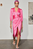 Laden Sie das Bild in den Galerie-Viewer, Rosa Midi Sommerkleid aus Satin mit V-Ausschnitt und halben Ärmeln