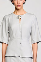 Laden Sie das Bild in den Galerie-Viewer, Grauer Satin 2-teilige Midi-Business-Anzüge mit Rundhalsausschnitt und halben Ärmeln