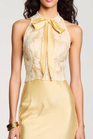 Laden Sie das Bild in den Galerie-Viewer, Gelbes Neckholder Bodycon Midi Kleid mit Schleife für Hochzeitsgäste