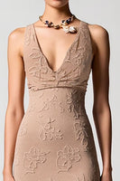 Laden Sie das Bild in den Galerie-Viewer, Desert Rose Jacquard Kleid für Hochzeitsgäste mit V-Ausschnitt