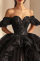 Laden Sie das Bild in den Galerie-Viewer, Schulterfreies Ballkleid Schwarzes Quinceanera-Kleid aus Spitze