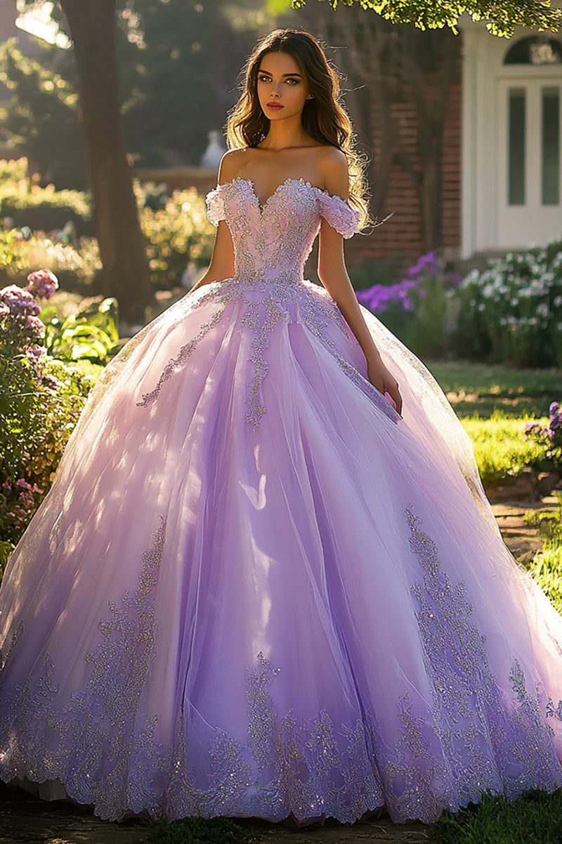 Laden Sie das Bild in den Galerie-Viewer, Schulterfreies Ballkleid Lila Quinceanera Kleid mit Applikationen