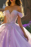 Laden Sie das Bild in den Galerie-Viewer, Schulterfreies Ballkleid Lila Quinceanera Kleid mit Applikationen