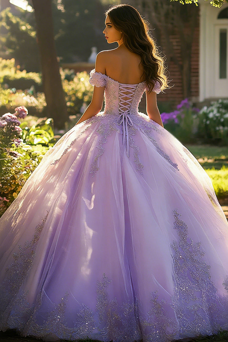 Laden Sie das Bild in den Galerie-Viewer, Schulterfreies Ballkleid Lila Quinceanera Kleid mit Applikationen