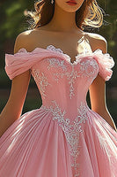 Laden Sie das Bild in den Galerie-Viewer, Prinzessin Schulterfreies Appliziertes  Ballkleid mit Applikationen Rosa Quinceanera-Kleid