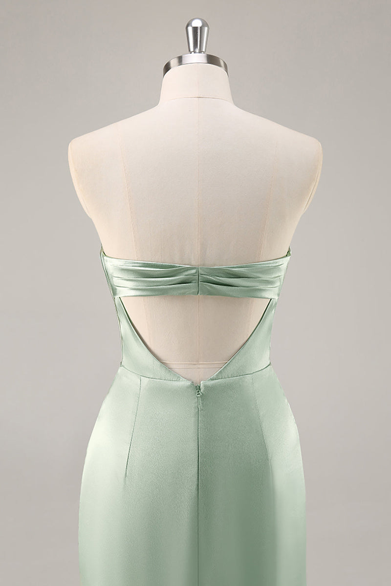 Laden Sie das Bild in den Galerie-Viewer, Salbeigrünes Trägerloses Langes Brautjungfernkleid aus Satin mit Schlitz