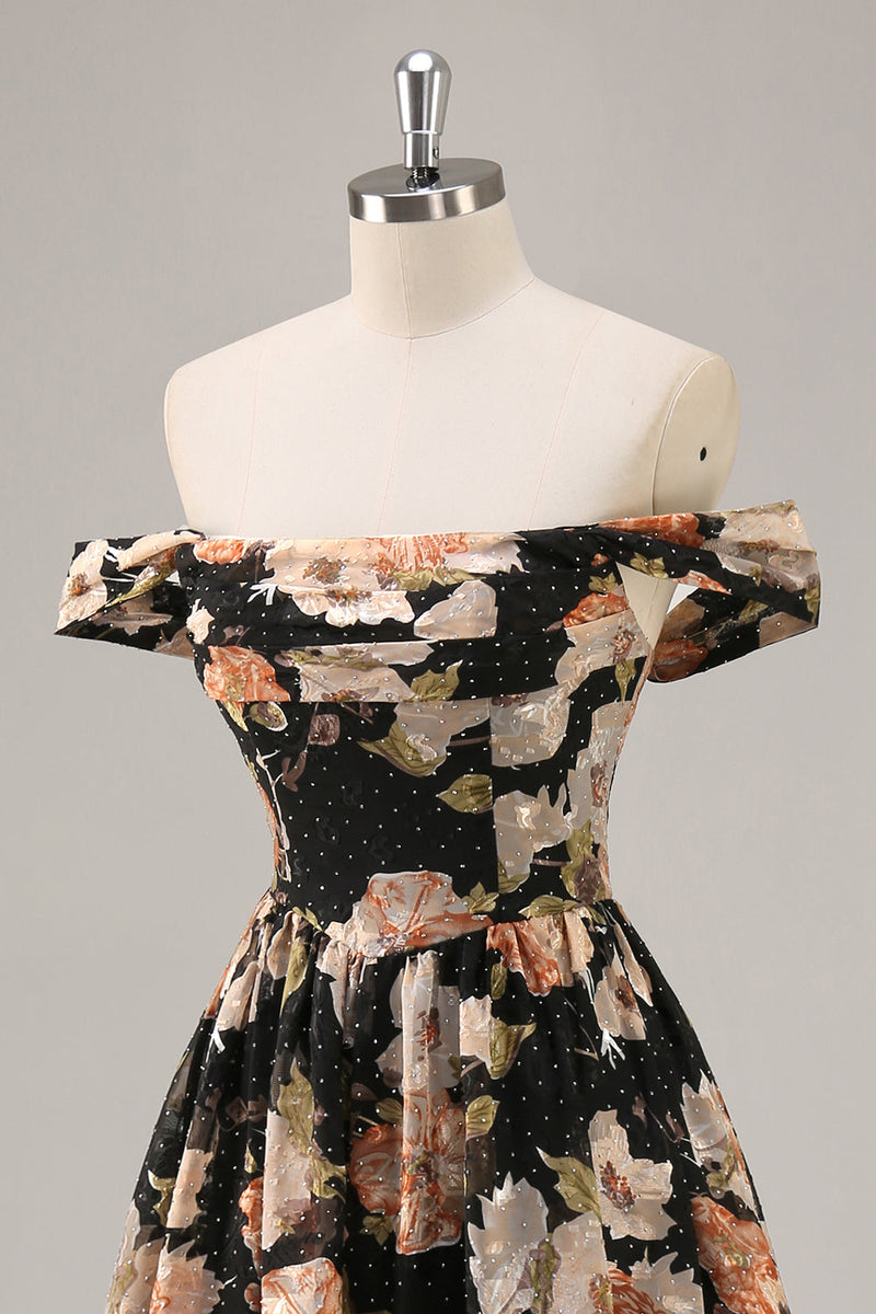 Laden Sie das Bild in den Galerie-Viewer, Funkelndes Schwarzes Geblümtes Gerafftes Langes Brautjungfernkleid mit Perlen