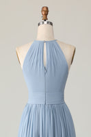 Laden Sie das Bild in den Galerie-Viewer, Staubblaues Langes Neckholder Brautjungfernkleid aus Chiffon mit Rüschen und Schlüssellöchern