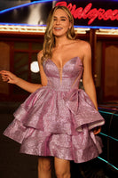 Laden Sie das Bild in den Galerie-Viewer, Glitzer Hellviolett A Linie Trägerloses Gestuftes Cocktailkleid mit Schleife