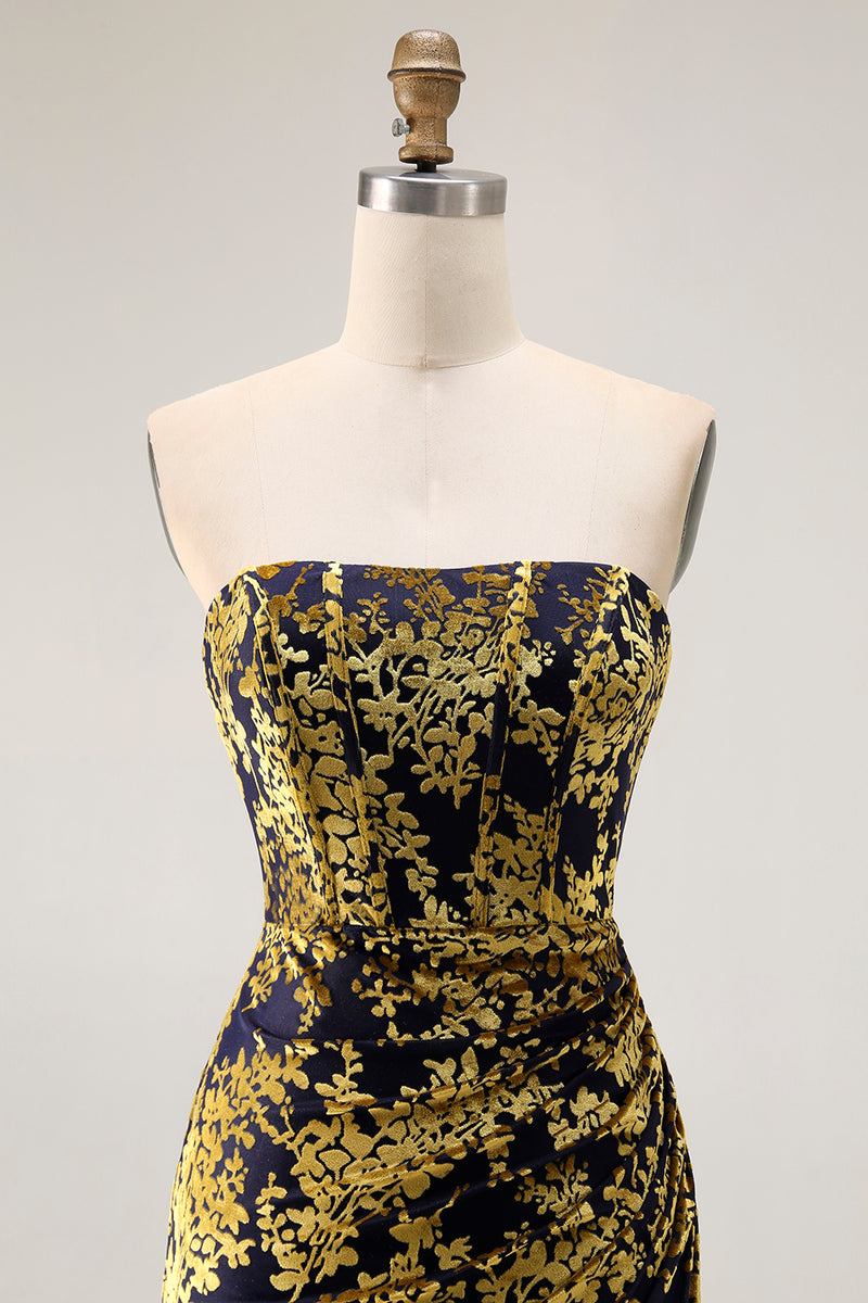 Laden Sie das Bild in den Galerie-Viewer, Trägerloses Pfauengrünes Korsett Burnout Samt Brautjungfernkleid mit Schlitz