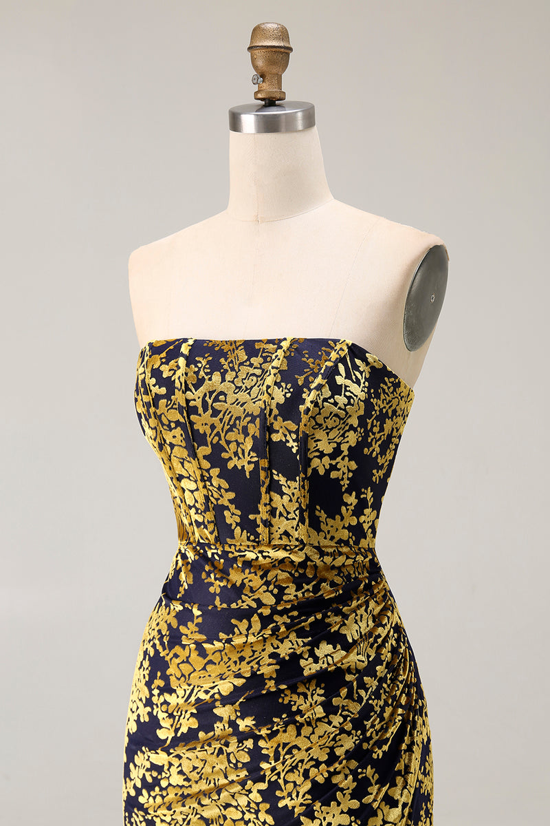 Laden Sie das Bild in den Galerie-Viewer, Trägerloses Pfauengrünes Korsett Burnout Samt Brautjungfernkleid mit Schlitz