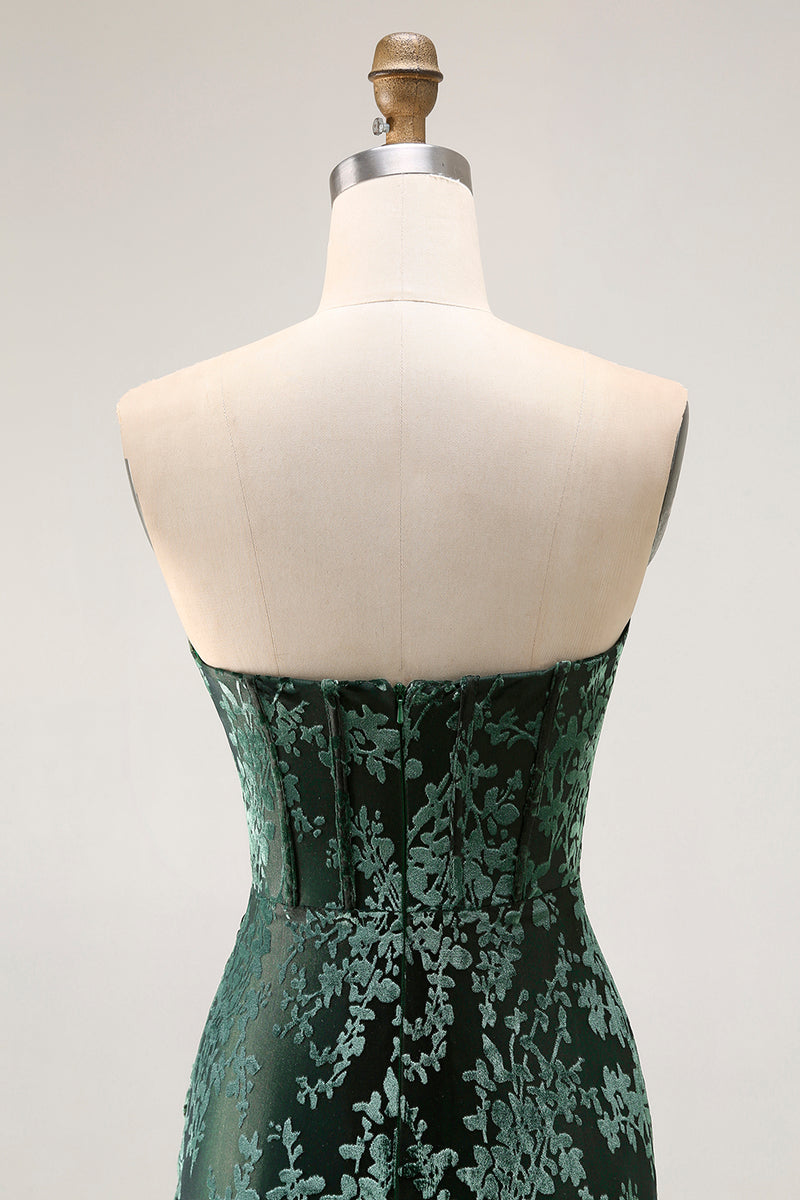 Laden Sie das Bild in den Galerie-Viewer, Trägerloses Pfauengrünes Korsett Burnout Samt Brautjungfernkleid mit Schlitz