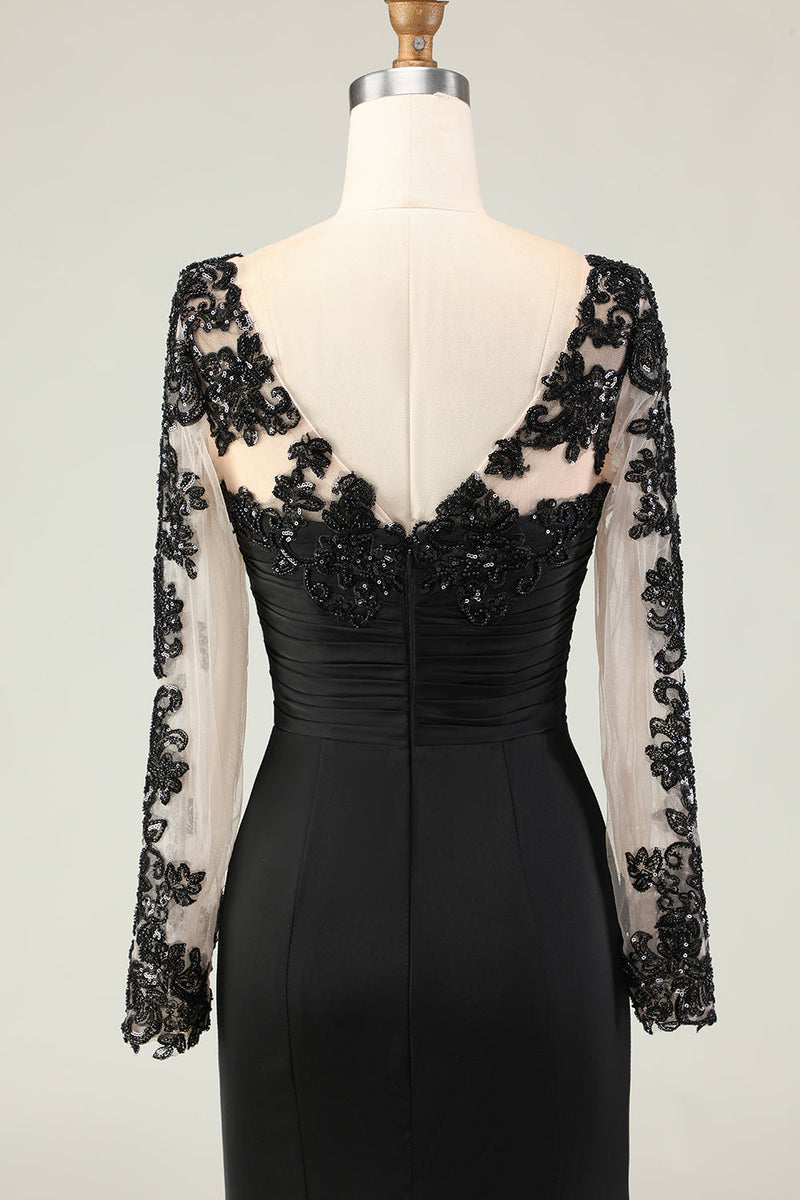 Laden Sie das Bild in den Galerie-Viewer, Schwarzes Langes Meerjungfrauen Brautmutterkleid mit V-Ausschnitt und Spitzenapplikationen