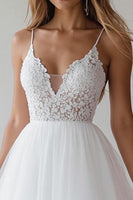 Laden Sie das Bild in den Galerie-Viewer, Spitze A Linie V-Ausschnitt Standesamtkleid