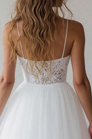 Laden Sie das Bild in den Galerie-Viewer, Spitze A Linie V-Ausschnitt Standesamtkleid