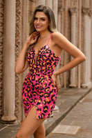 Laden Sie das Bild in den Galerie-Viewer, Pailletten Fuchsia Spaghettiträger Enges Cocktailkleid mit Schlitz