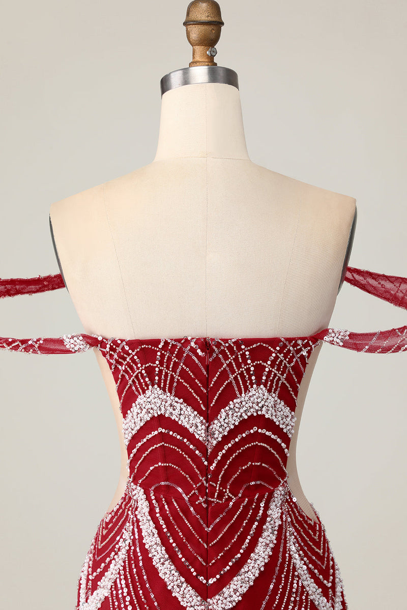 Laden Sie das Bild in den Galerie-Viewer, Schulterfreies Figurbetontes Rotes Abiballkleid mit Pailletten