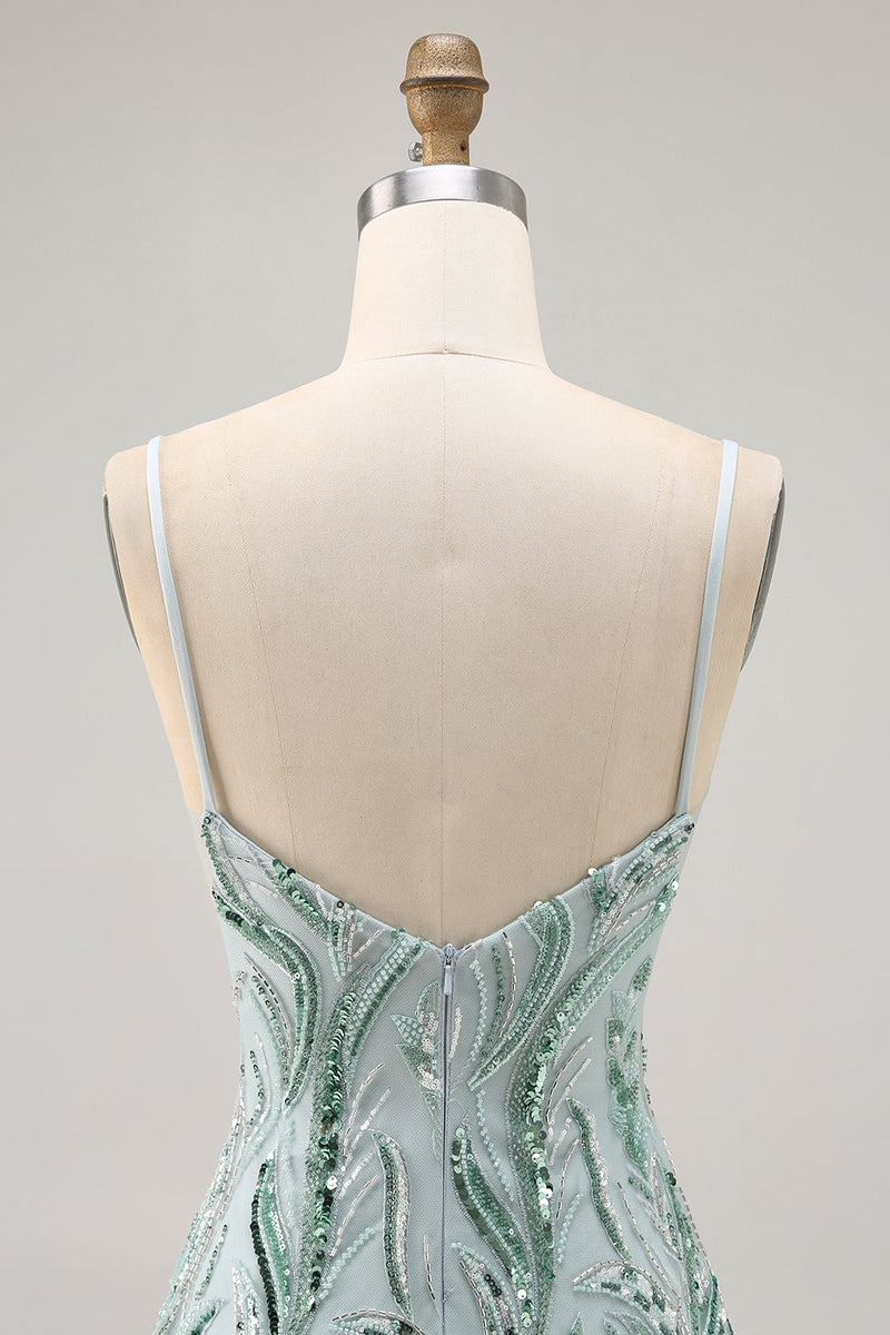 Laden Sie das Bild in den Galerie-Viewer, Grünes Figurbetontes Abiballkleid mit Spaghettiträgern und Perlen und Pailletten