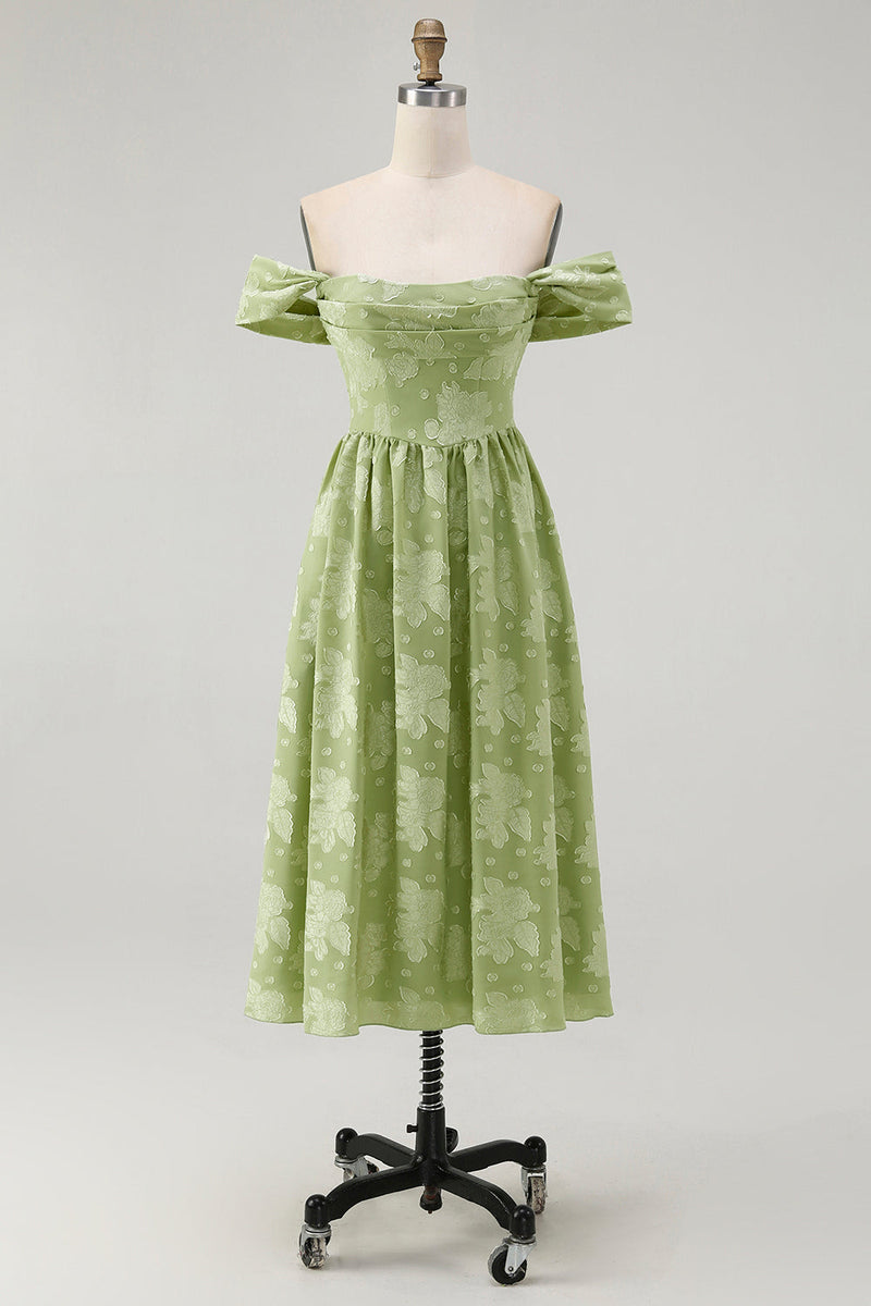 Laden Sie das Bild in den Galerie-Viewer, Salbeigrün A-Linie Schulterfreies Geblümtes Midi Brautjungfernkleid