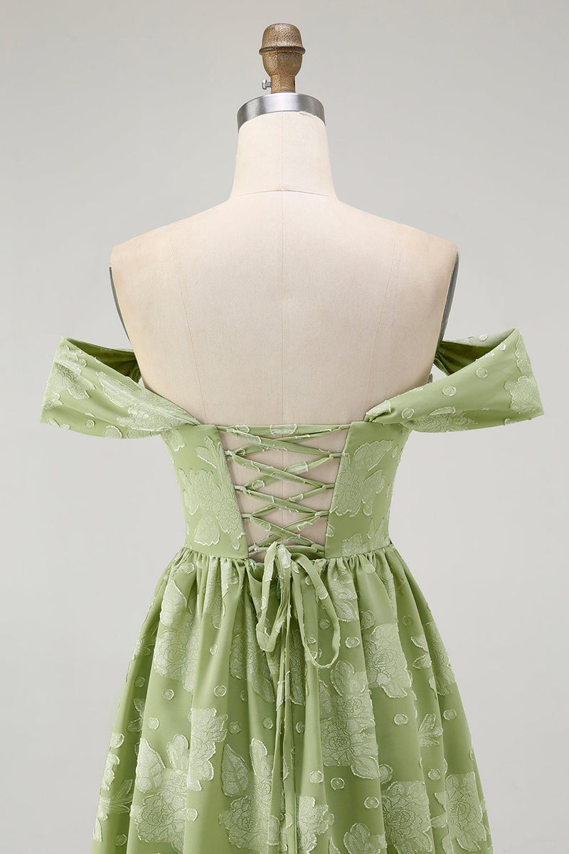 Laden Sie das Bild in den Galerie-Viewer, Salbeigrün A-Linie Schulterfreies Geblümtes Midi Brautjungfernkleid