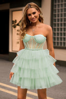 Laden Sie das Bild in den Galerie-Viewer, Hellgrünes Trägerloses Korsett A-Linie Gestuftes Kurzes Cocktailkleid