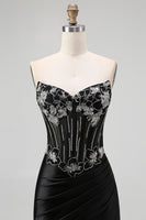 Laden Sie das Bild in den Galerie-Viewer, Schwarzes Trägerloses Meerjungfrauen Korsett Langes Ballkleid mit Schnürung