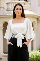 Laden Sie das Bild in den Galerie-Viewer, Schwarzes Hochzeitsgastkleid aus Chiffon mit quadratischem Ausschnitt