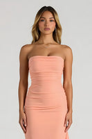 Laden Sie das Bild in den Galerie-Viewer, Sunset Mermaid Trägerloses Maxi Brautjungfernkleid mit Rüschen