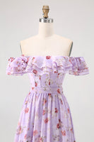 Laden Sie das Bild in den Galerie-Viewer, Champagner Blumen Schulterfreies Korsett A-Linie Brautjungfernkleid mit Schlitz