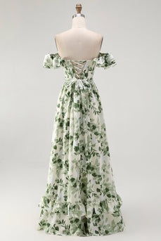 Grünes A-Linie Schulterfreies Geblümtes Brautjungfernkleid mit Rüschen