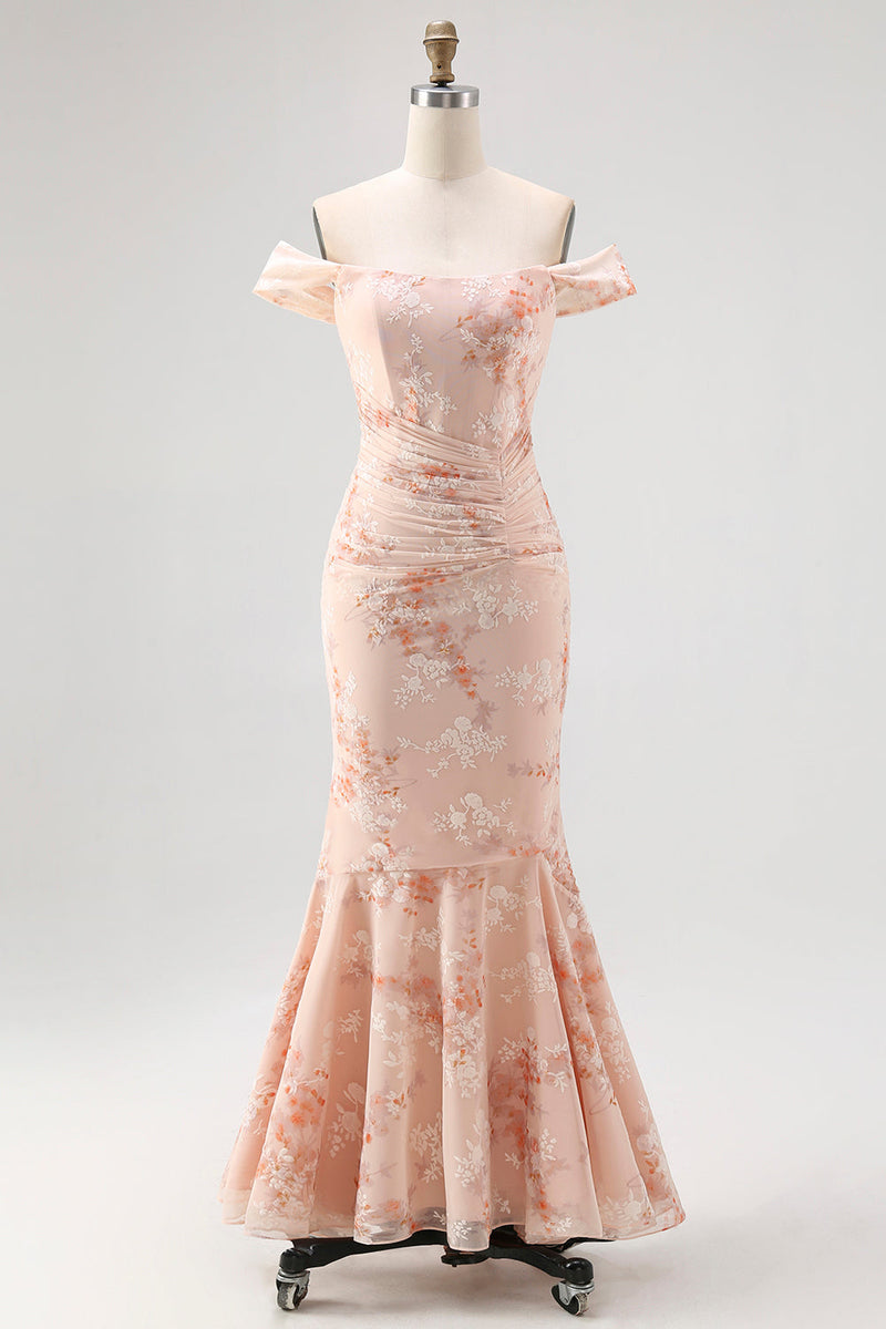 Laden Sie das Bild in den Galerie-Viewer, Champagner Schulterfreies Meerjungfrauen Kleid für Hochzeitsgäste mit Druck und Rüschen