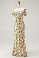 Laden Sie das Bild in den Galerie-Viewer, Champagner Blume Etui Schulterfreies Hochzeitsgastkleid