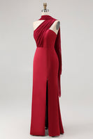 Laden Sie das Bild in den Galerie-Viewer, Burgunder Langes Brautjungfernkleid mit einer Schulter und Luftschlange