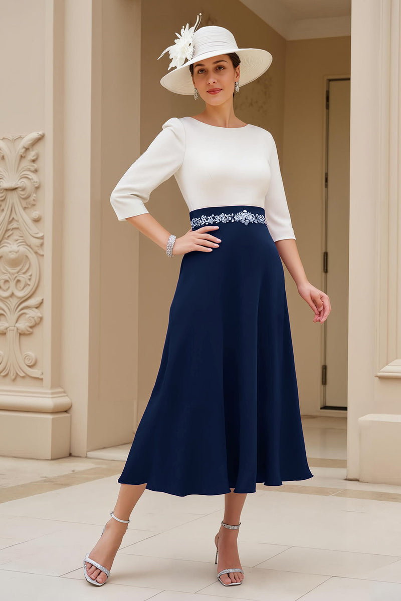 Laden Sie das Bild in den Galerie-Viewer, Schwarz-weißes A-Linie Kleid für die Brautmutter mit Perlenstickerei