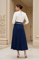 Laden Sie das Bild in den Galerie-Viewer, Schwarz-weißes A-Linie Kleid für die Brautmutter mit Perlenstickerei