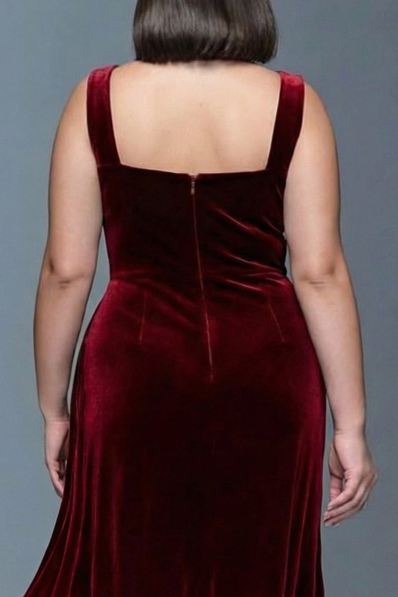 Laden Sie das Bild in den Galerie-Viewer, Bordeauxrotes Samt A-Linie Gerafftes Langes Plus-Size Festlichkleid mit Schlitz