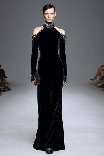 Samt Schwarzes Abendkleid mit hohem Kragen und langen Ärmeln