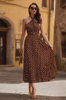 Laden Sie das Bild in den Galerie-Viewer, Braunes Chiffon A-Linie Neckholder Partykleid mit gepunkteten Tupfen in Teelänge