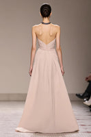 Laden Sie das Bild in den Galerie-Viewer, Champagner Satin Neckholder Langes Abendkleid mit Perlenstickerei