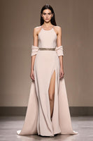 Laden Sie das Bild in den Galerie-Viewer, Elfenbein Satin A-Linie Kalte Schulter Langes Abendkleid mit Schlitz