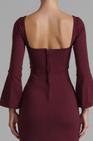 Laden Sie das Bild in den Galerie-Viewer, Dunkelrotes Meerjungfrauen Abendkleid aus Satin mit V-Ausschnitt und Schlitz