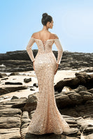 Laden Sie das Bild in den Galerie-Viewer, Schulterfreies Champagner Meerjungfrauen Korsett Abendkleid mit Perlen