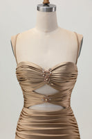 Laden Sie das Bild in den Galerie-Viewer, Dunkles Khaki Gerafftes Enges Mini Cocktailkleid mit Schnürung am Rücken