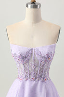 Laden Sie das Bild in den Galerie-Viewer, Glitzerndes A Linie Trägerloses Pailletten Mini Cocktailkleid mit Schnürung und Perlenstickerei