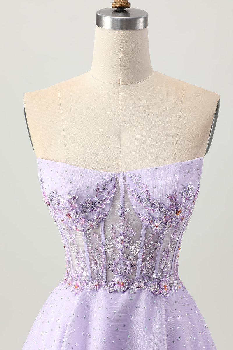 Laden Sie das Bild in den Galerie-Viewer, Glitzerndes A Linie Trägerloses Pailletten Mini Cocktailkleid mit Schnürung und Perlenstickerei