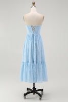 Laden Sie das Bild in den Galerie-Viewer, Trägerloses Himmelblaues Korsett A-Linie Midi Brautjungfernkleid