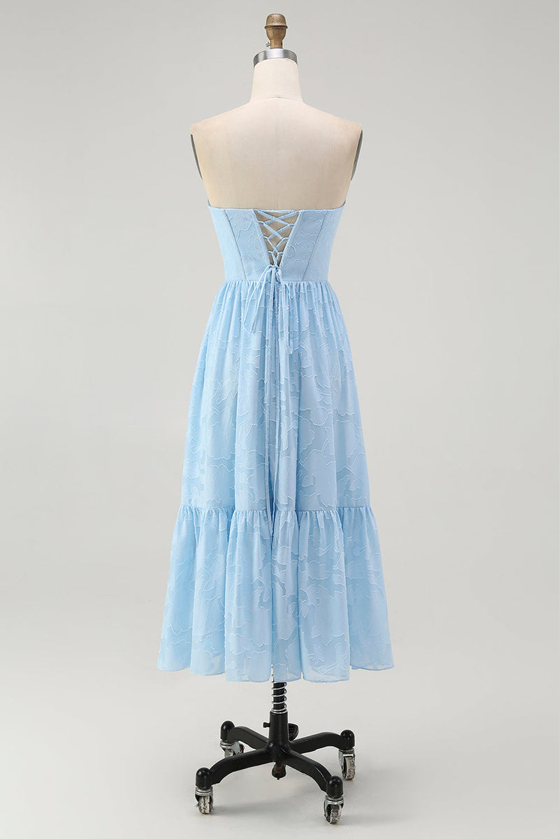 Laden Sie das Bild in den Galerie-Viewer, Trägerloses Himmelblaues Korsett A-Linie Midi Brautjungfernkleid